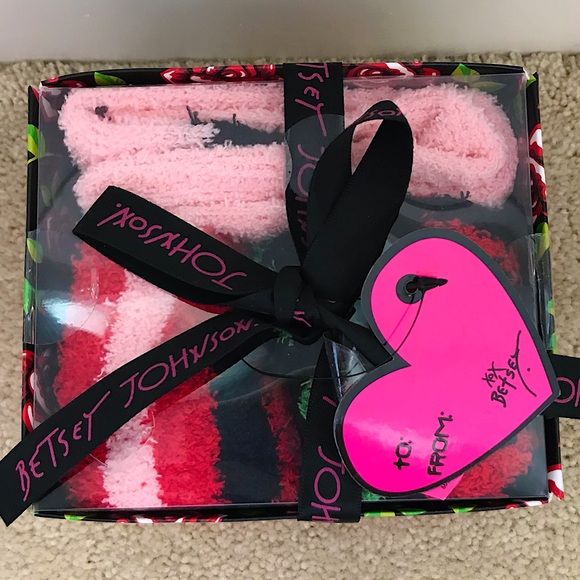 Betsey Johnson Accessories - 🆕🔥BETSY JOHNSON (COZY SOCKS)SUPER CUTE&EXTREMELY SOFT 3 PAIR OF SOCKSNWT&NIB